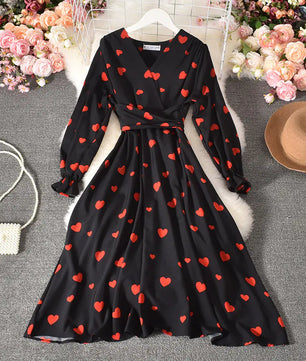 Pleated Long Dress with Tie Belt and Love Design