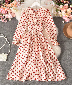 Pleated Long Dress with Tie Belt and Love Design